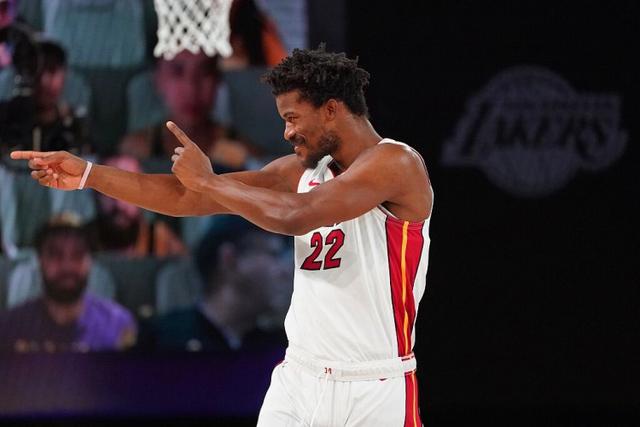 布克30分太阳灭黄蜂回西部前十 爵士险胜篮网