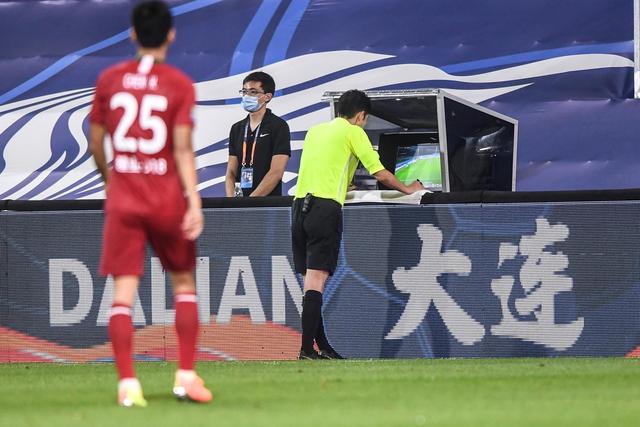 骑士轻取魔术豪取6连胜 崔永熙缺阵篮网擒公牛